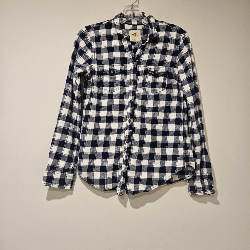 Hollister Women's Navy and White Checkered Shirt, Size Small